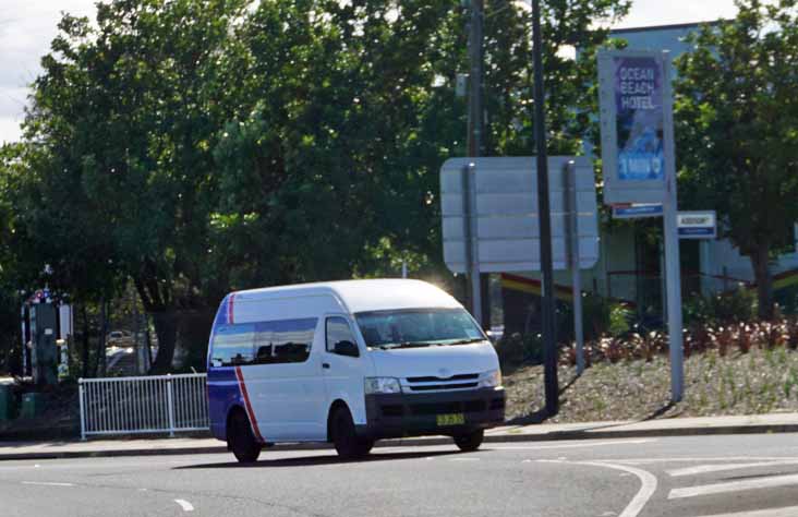 Warrigal Toyota HiAce Commuter CD35TS